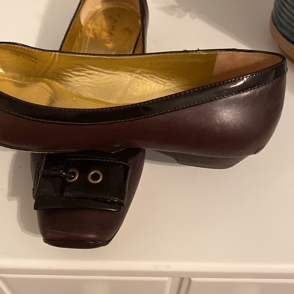 Brown Tahiti dress flats. Good used condition. Good shoe. Nice for work - Picture 7 of 7